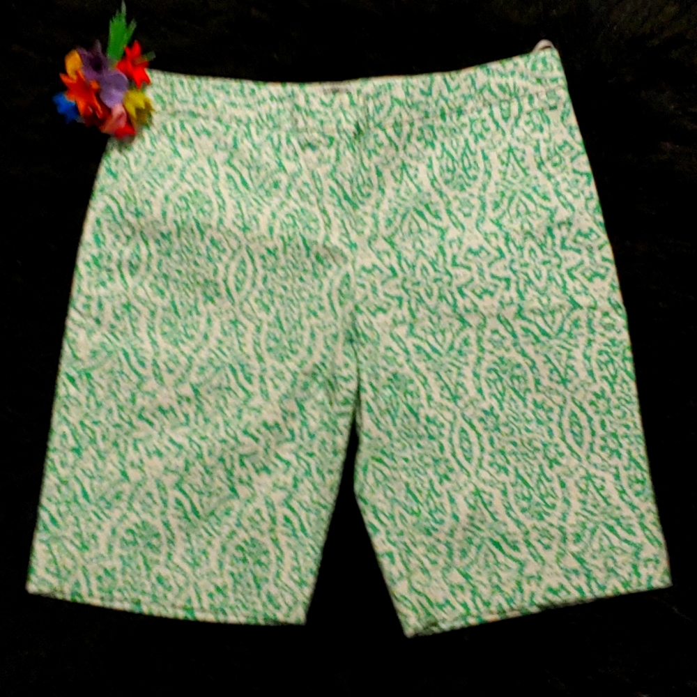 IZOD Golf Shorts!